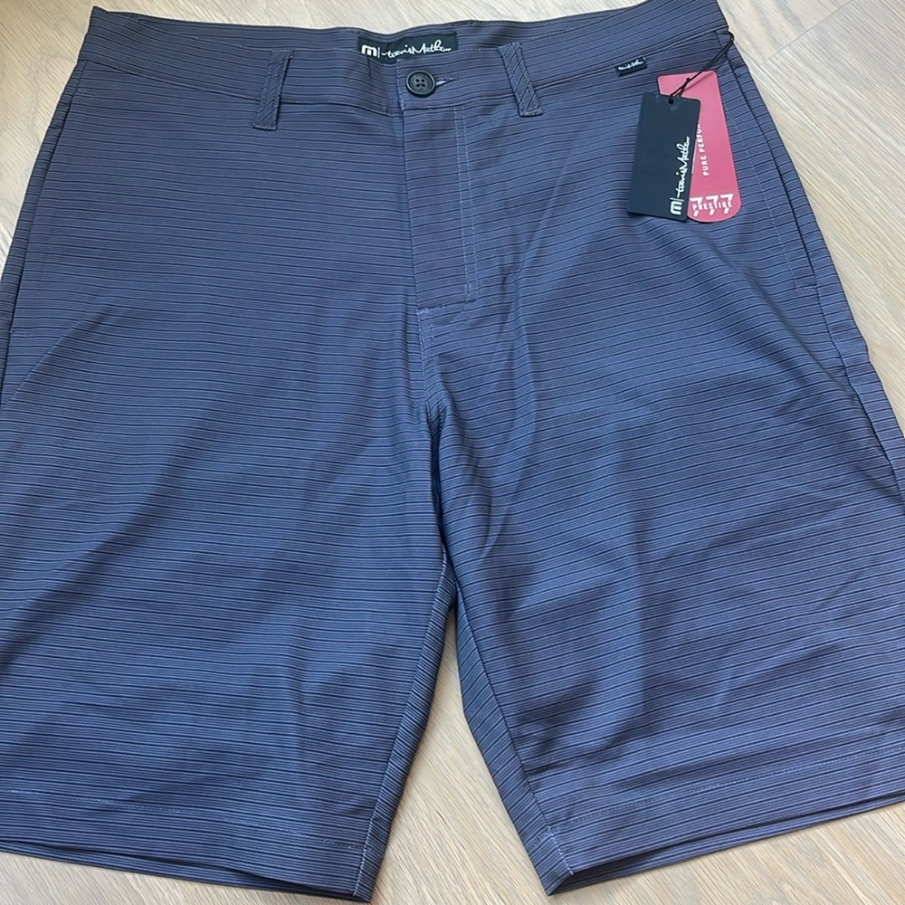 Travis Matthew Men’s golf Athletic shorts New with Tags size 32 grey black